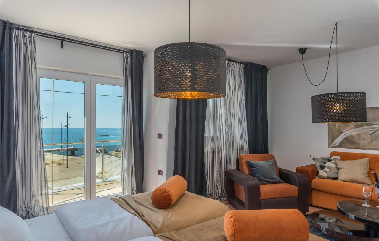 Rooms Porto Savudrija Exteriör bild