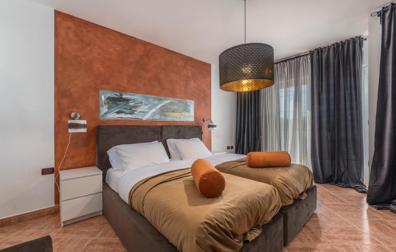 Rooms Porto Savudrija Exteriör bild