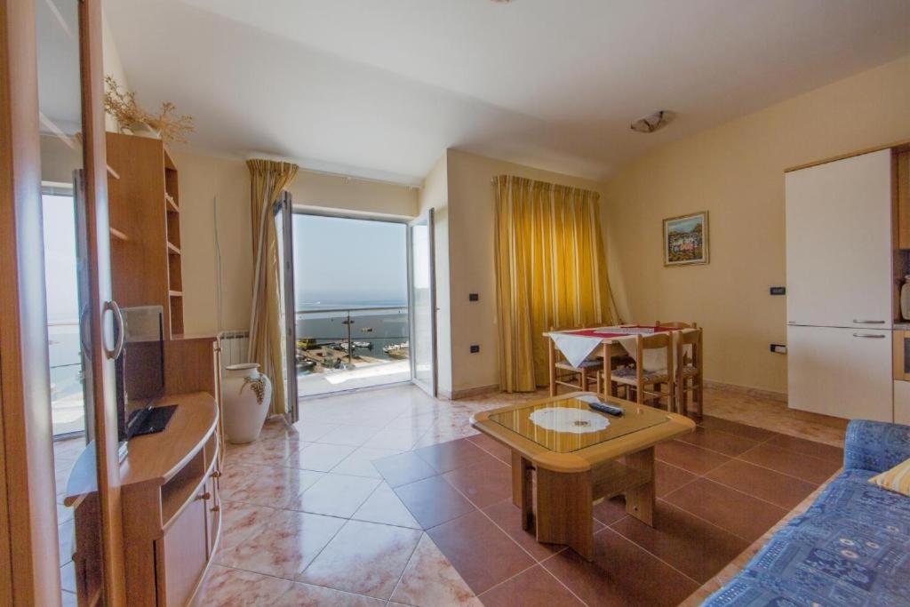 Rooms Porto Savudrija Exteriör bild