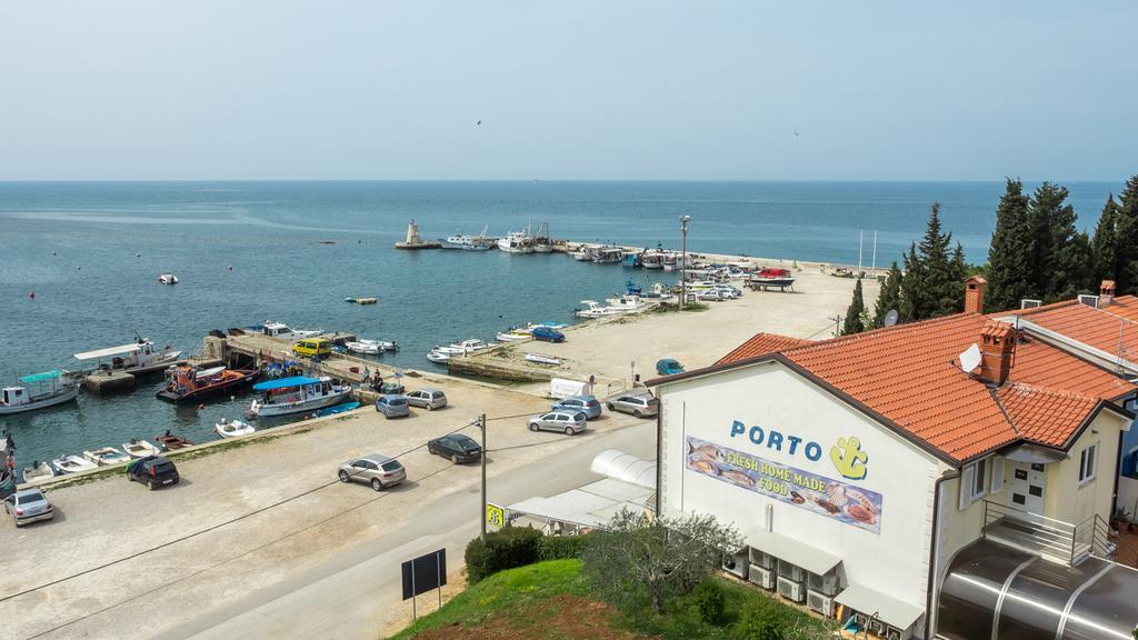 Rooms Porto Savudrija Exteriör bild
